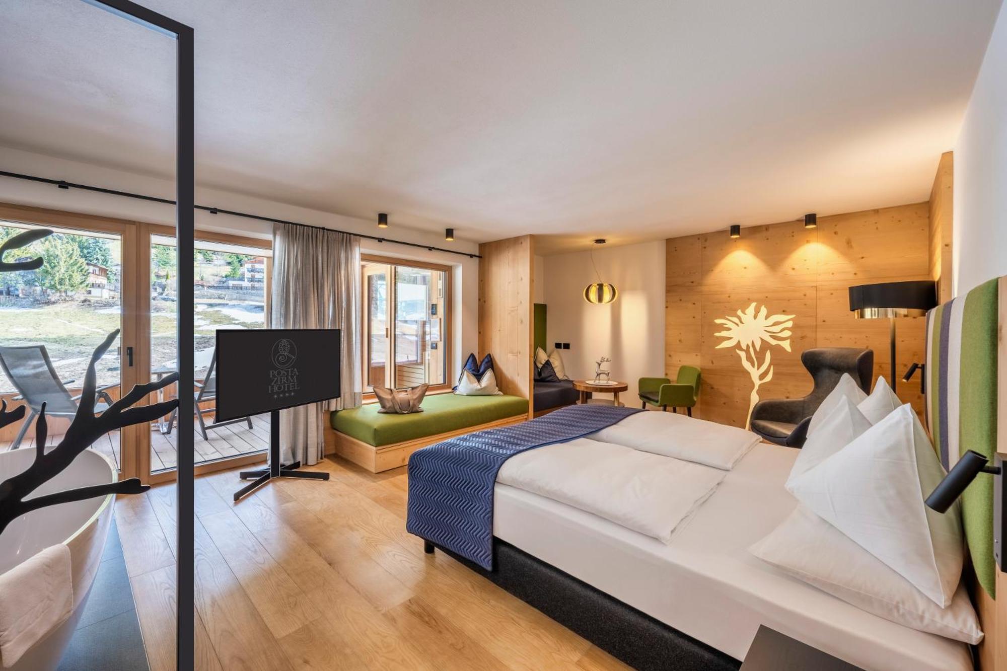 Posta Zirm Hotel Corvara In Badia Eksteriør billede